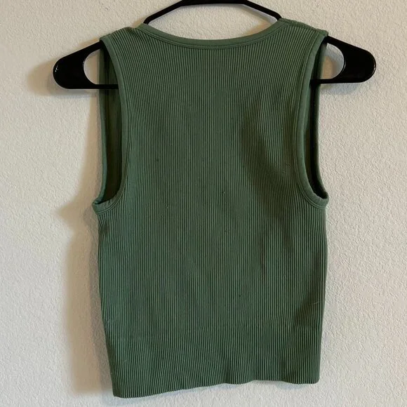 Jade green ribbed vneck tank top - Picture 2 of 3